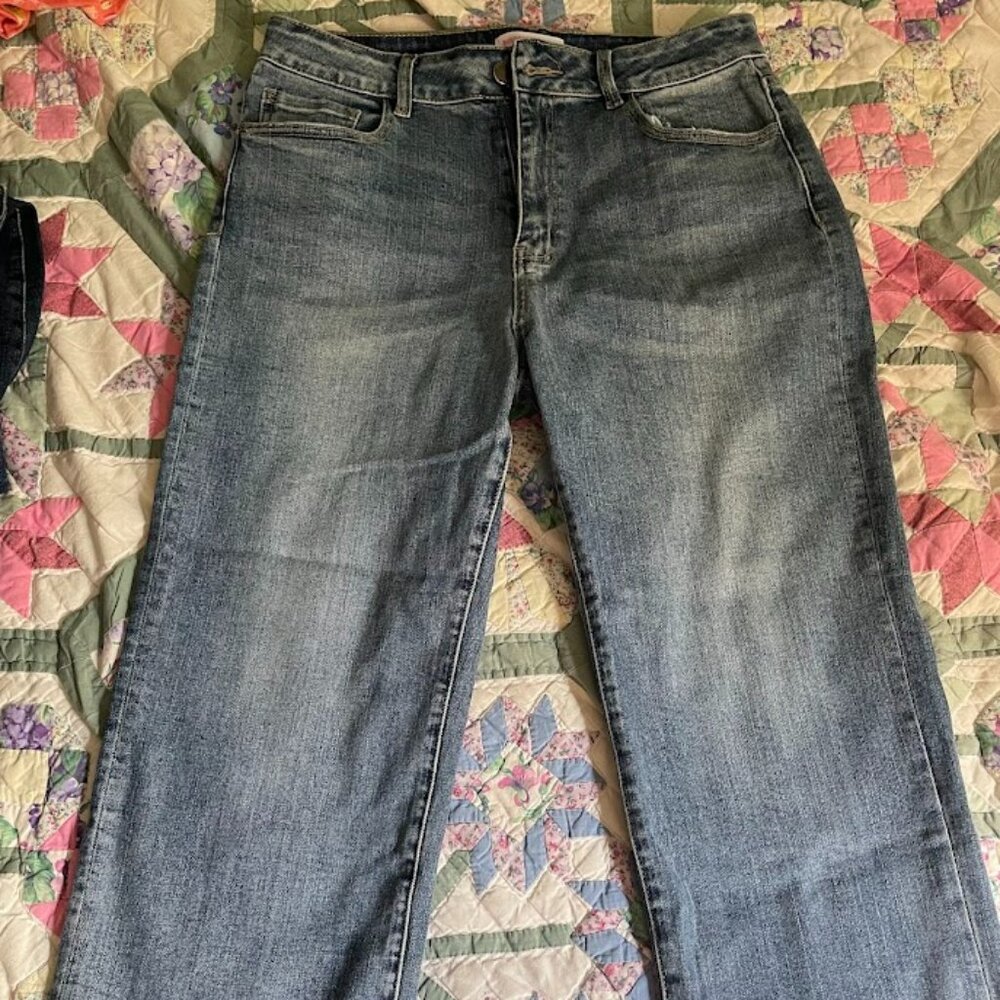 Discount Divas High Rise crop - sz15